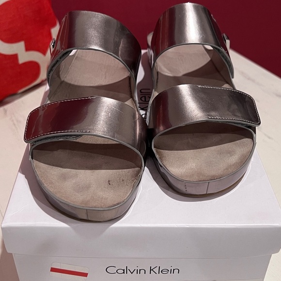 Calvin Klein Mirror Metallic Pewter Women's Sandals - Picture 1 of 9